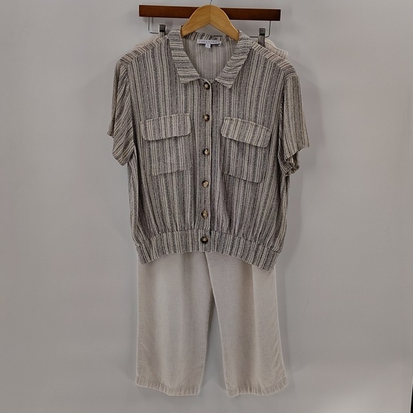 Cara Loren Women's Button Up Striped Blouse Large Cream Black Crop Top - Picture 8 of 8